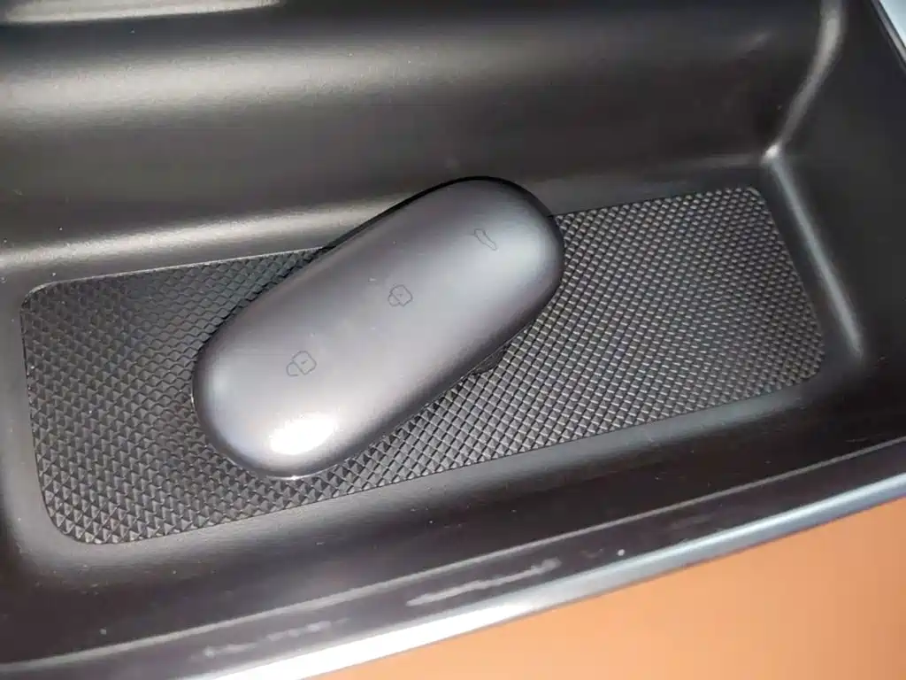 Li Auto Li L8 — миниатюра 9