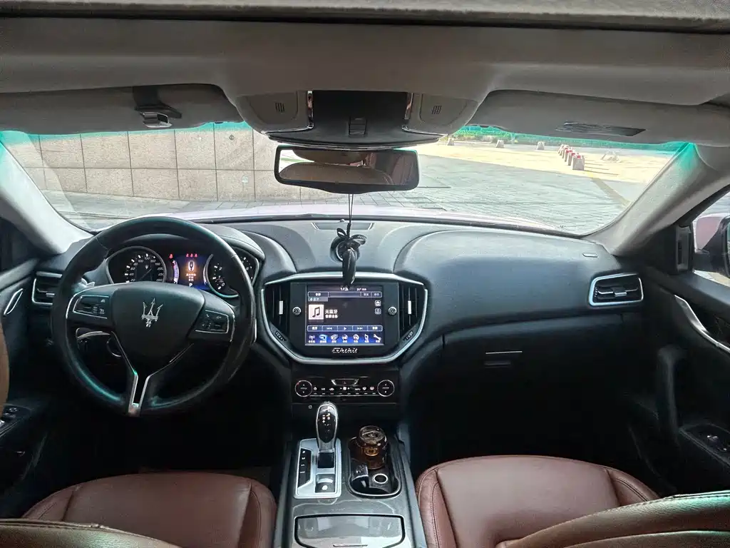 Maserati Ghibli — миниатюра 14