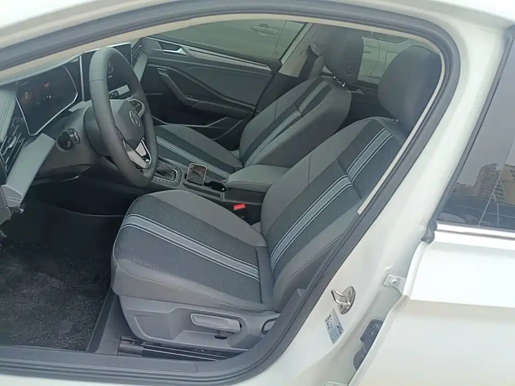 Volkswagen Sagitar — миниатюра 15