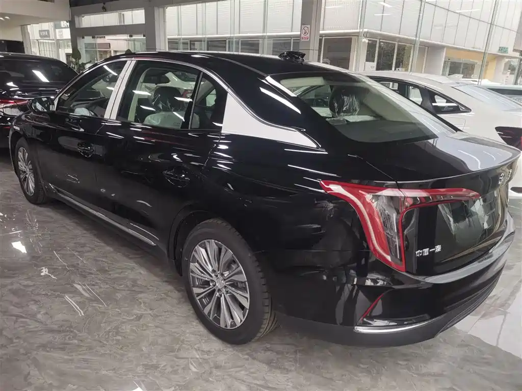 Hongqi E-QM5 2024 500km