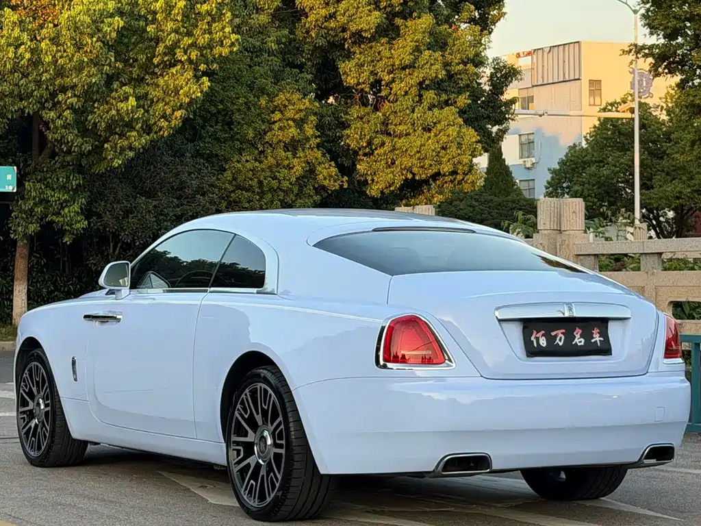 Rolls-Royce Wraith — миниатюра 5