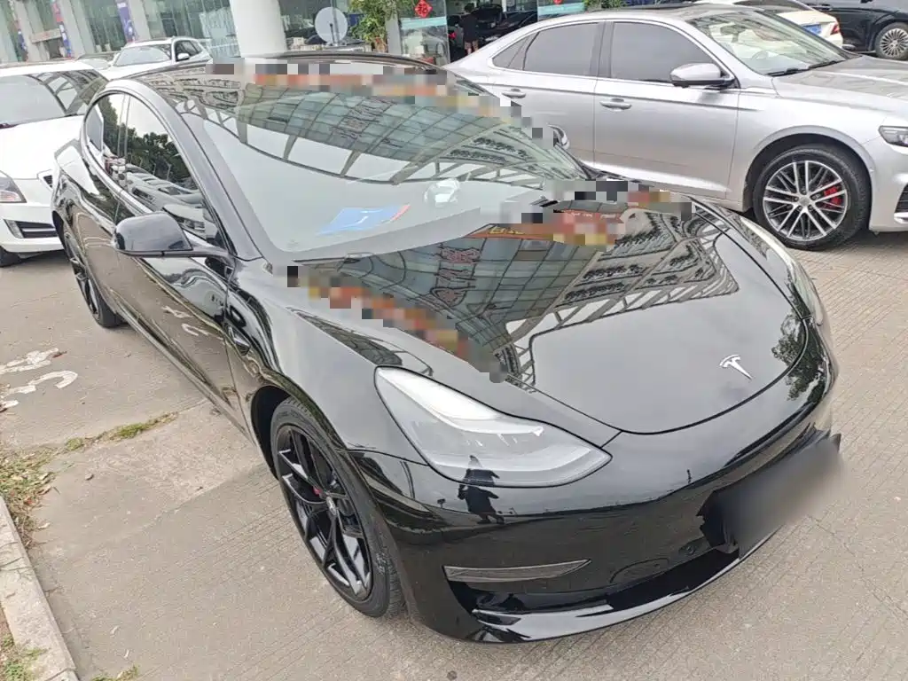 Tesla Model 3 — миниатюра 4