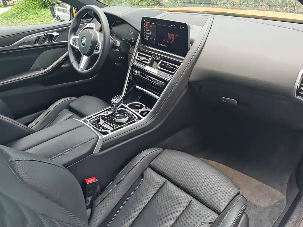 BMW 8 Series 840i Convertible Coupe M Sport Package, фото 22