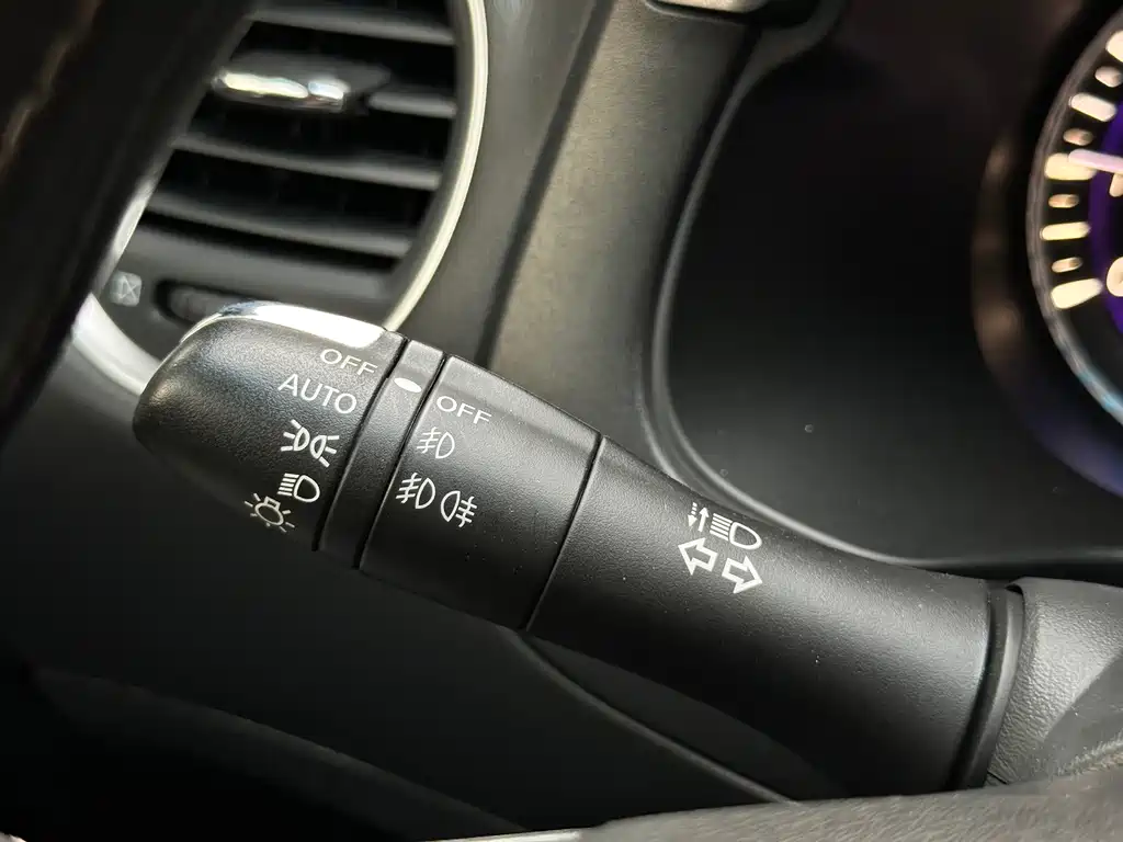 Infiniti QX60 (Import) — миниатюра 33