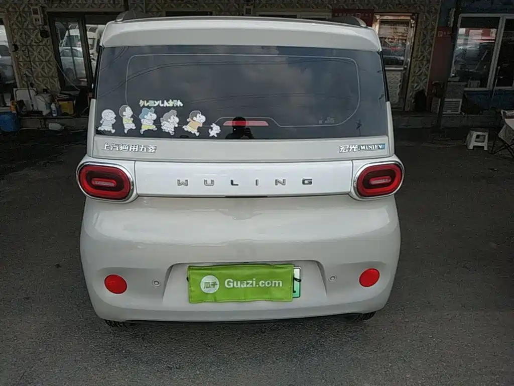 Wuling MINIEV — миниатюра 6