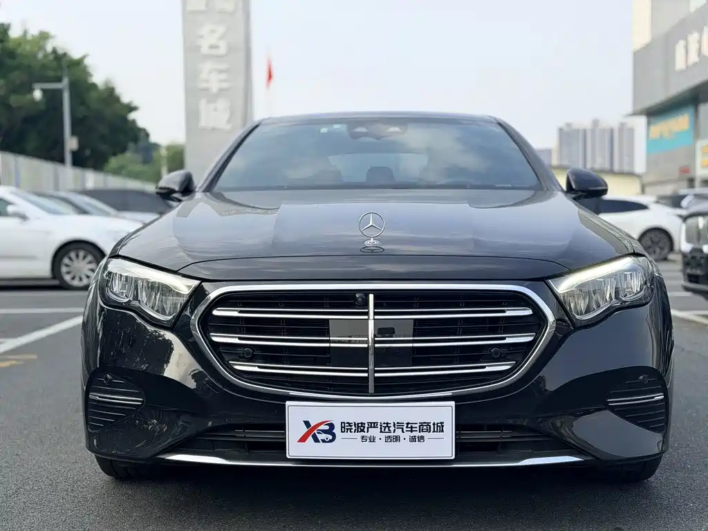Mercedes-Benz E-Class — миниатюра 2