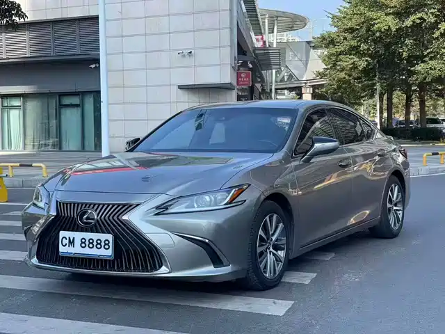 lexus es