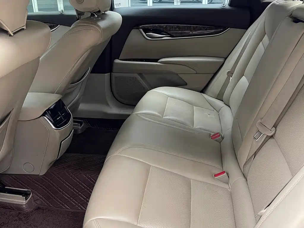 Cadillac XTS — миниатюра 6