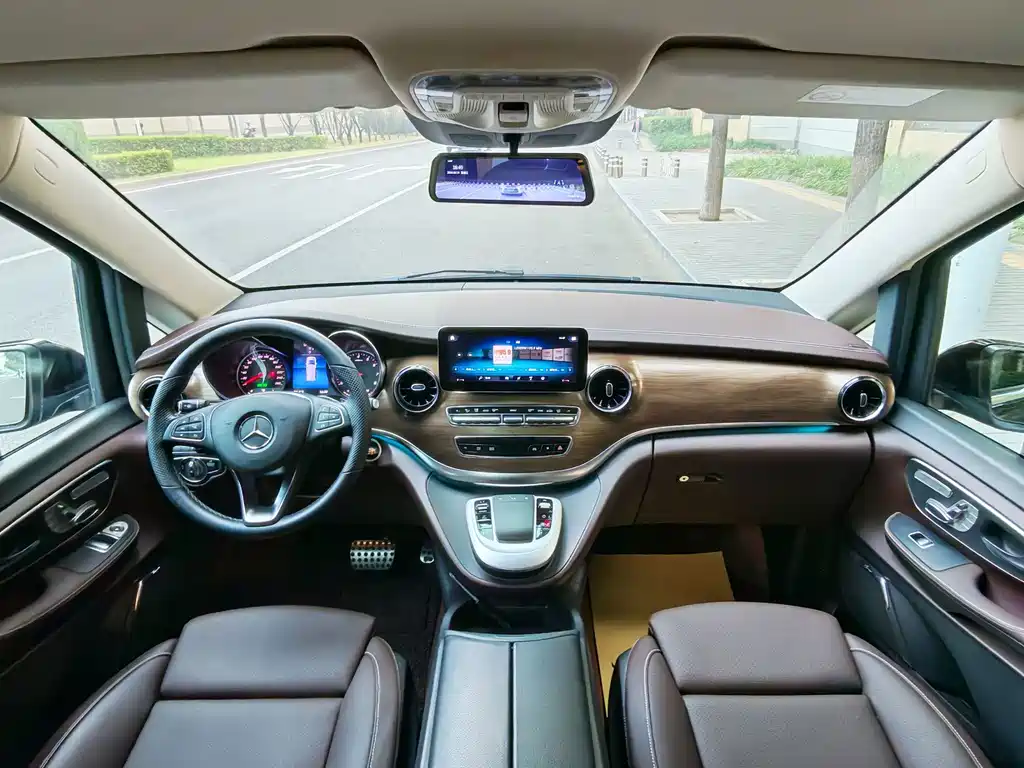 Mercedes-Benz V-Class — миниатюра 7