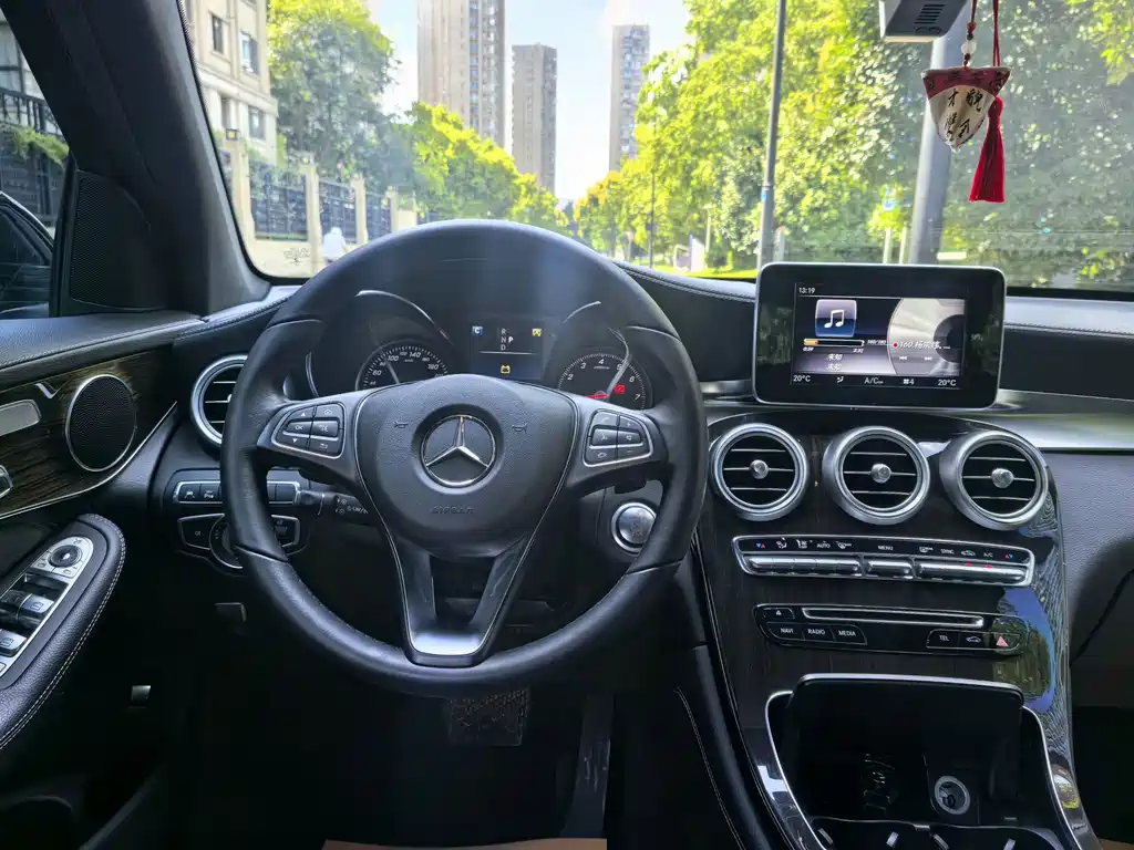 Mercedes-Benz GLC — миниатюра 8