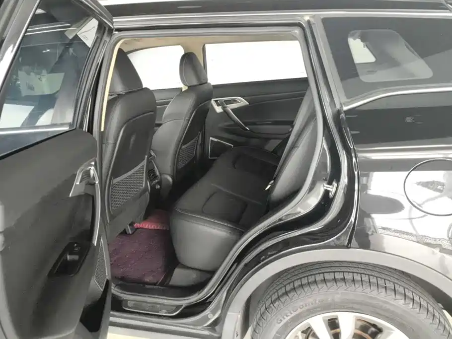 Geely Boyue — миниатюра 11