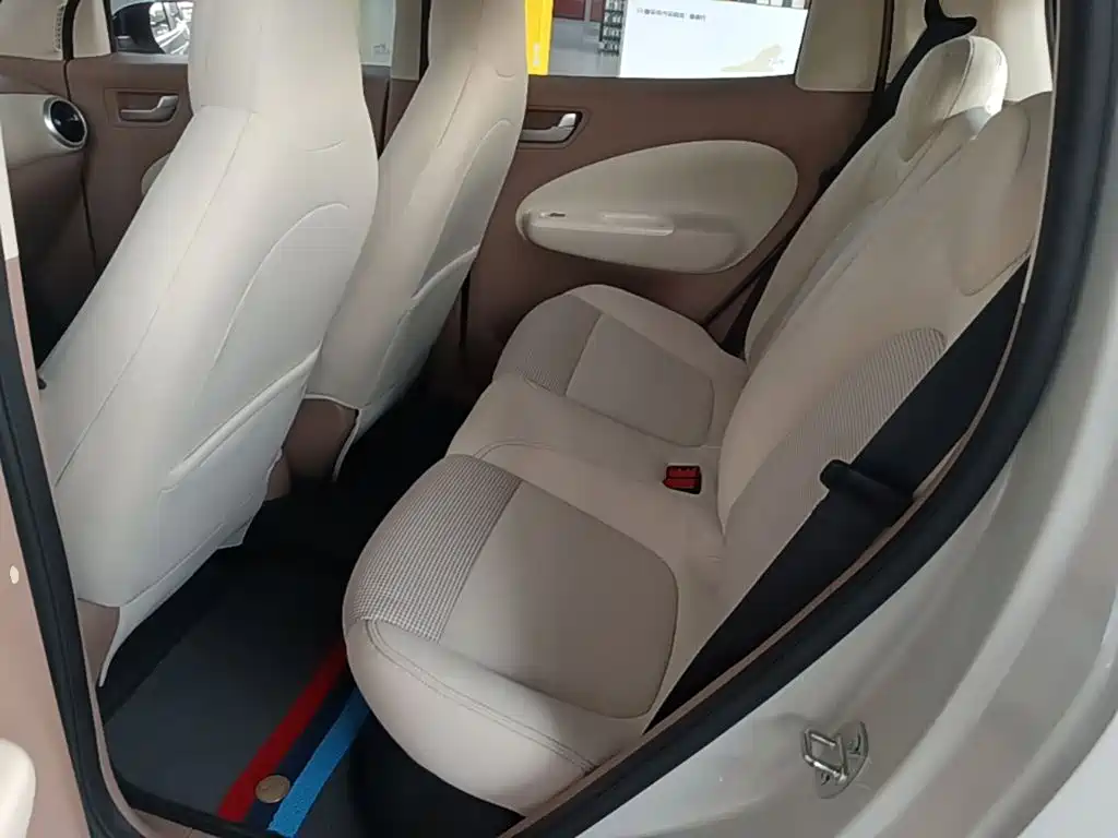 Wuling MINIEV — миниатюра 17