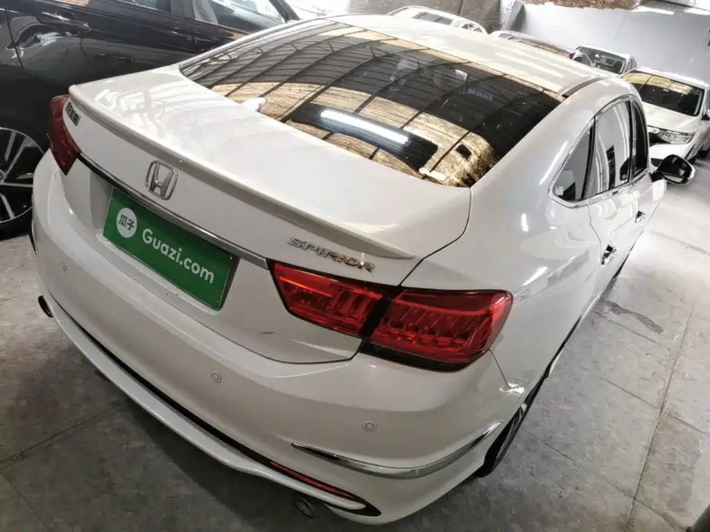 Honda Spirior 2015 2.4L Luxury
