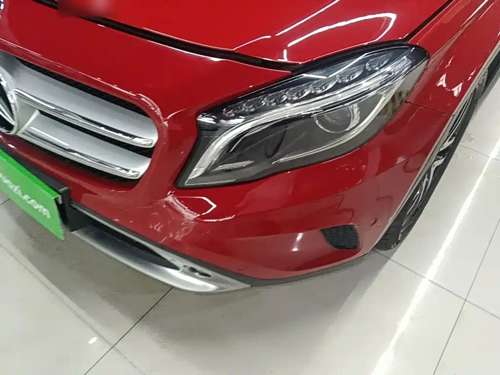 Mercedes-Benz GLA — миниатюра 24