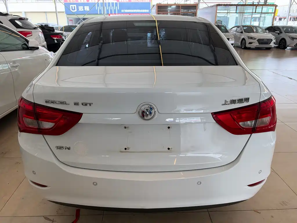 Buick Excelle — миниатюра 8
