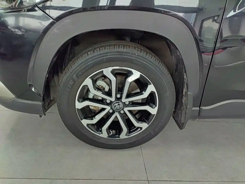 Toyota Frontlander — миниатюра 23