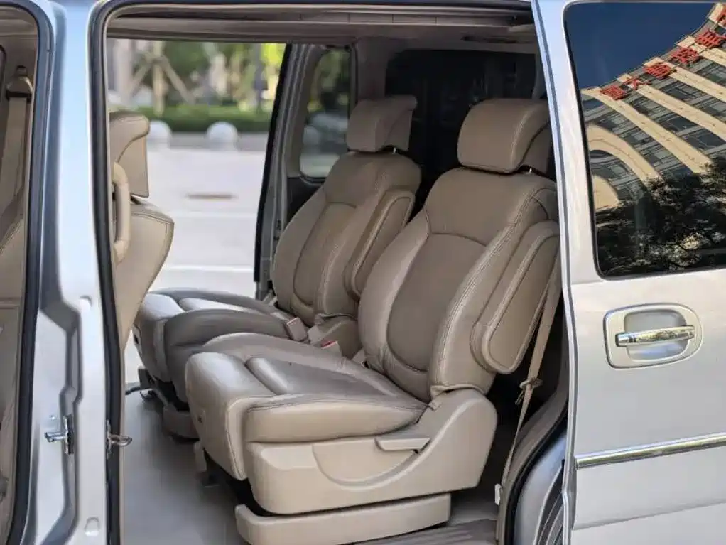 Buick GL8 — миниатюра 6