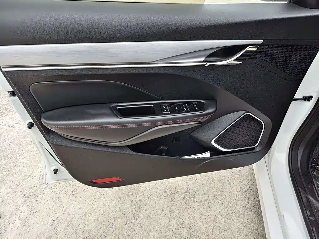 Geely Binrui — миниатюра 10
