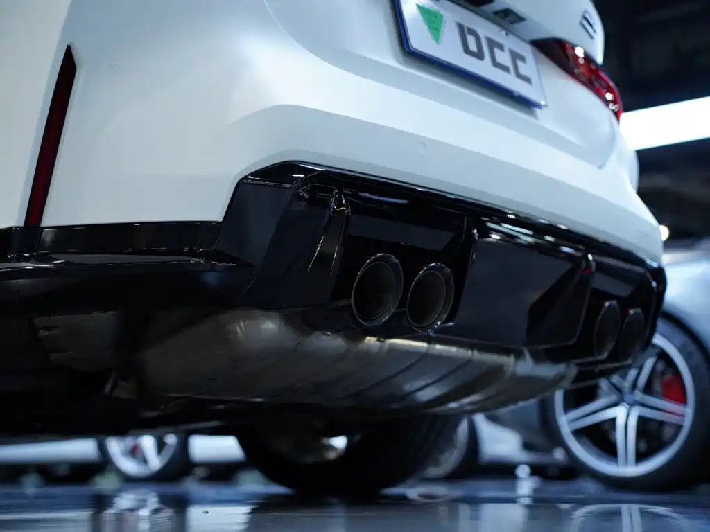 BMW M4 — миниатюра 13