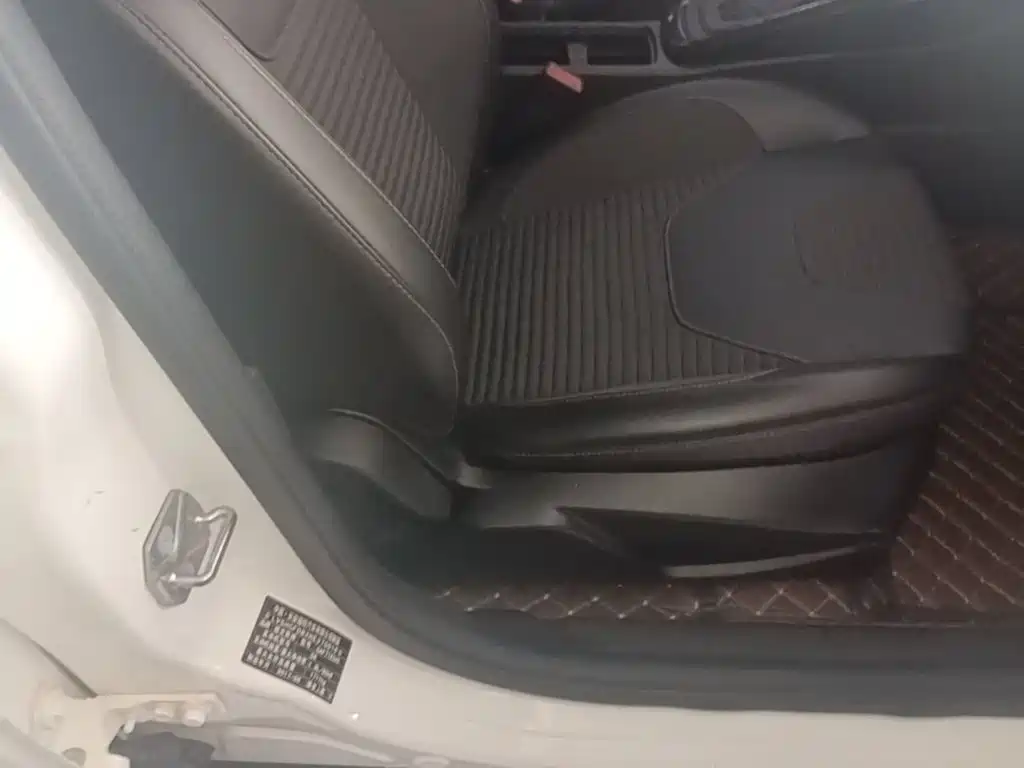 Ford Focus — миниатюра 25
