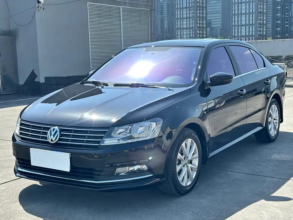 2018 Volkswagen Lavida - zdjęcie 1 z 21