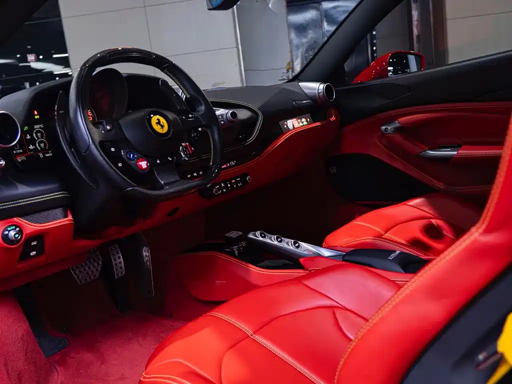 Ferrari F8 — миниатюра 13
