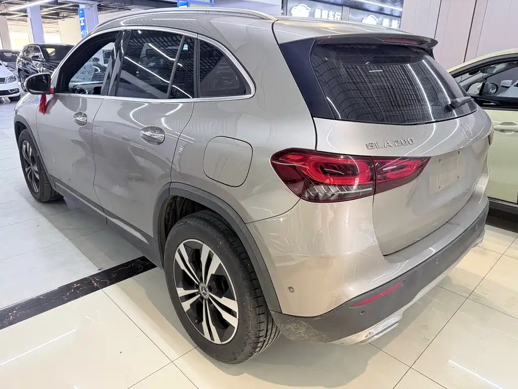 Mercedes-Benz GLA — миниатюра 9