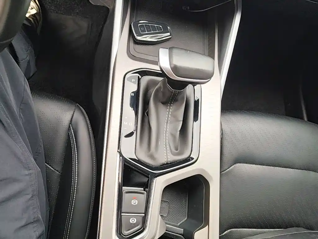 Geely Emgrand — миниатюра 14