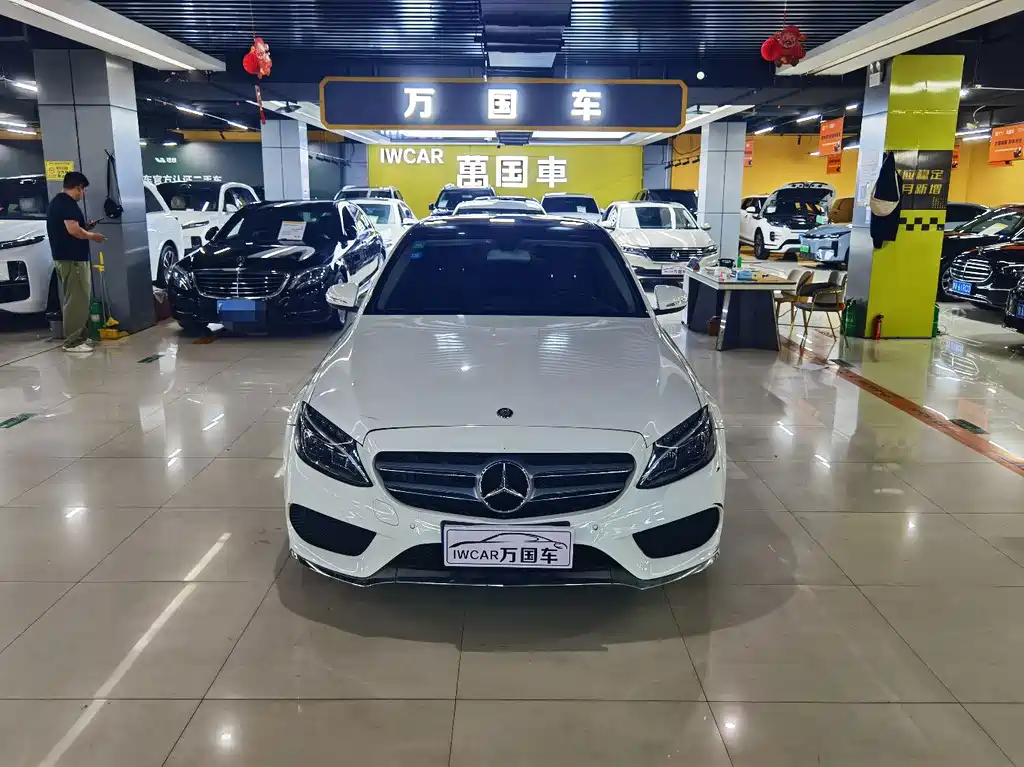 Mercedes-Benz C-Class — миниатюра 2