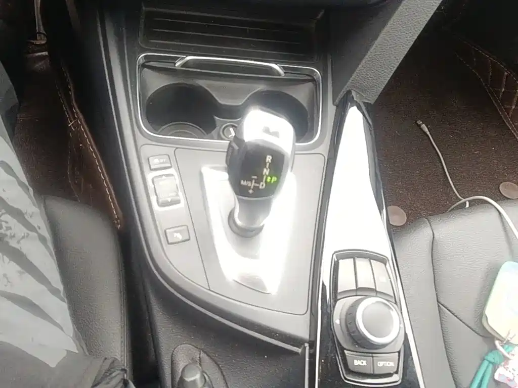 BMW 3 Series — миниатюра 14