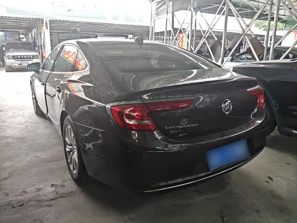 Buick LaCrosse — миниатюра 5