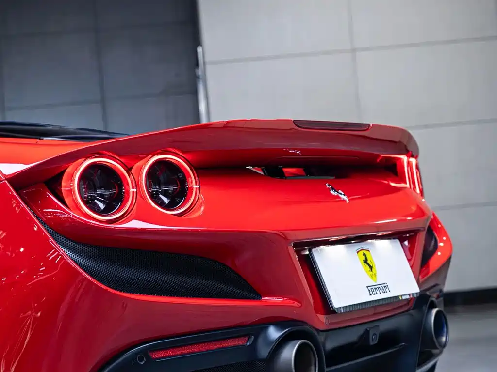 Ferrari F8 — миниатюра 4