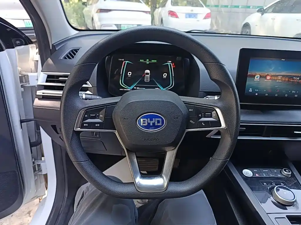 BYD e2 — миниатюра 11