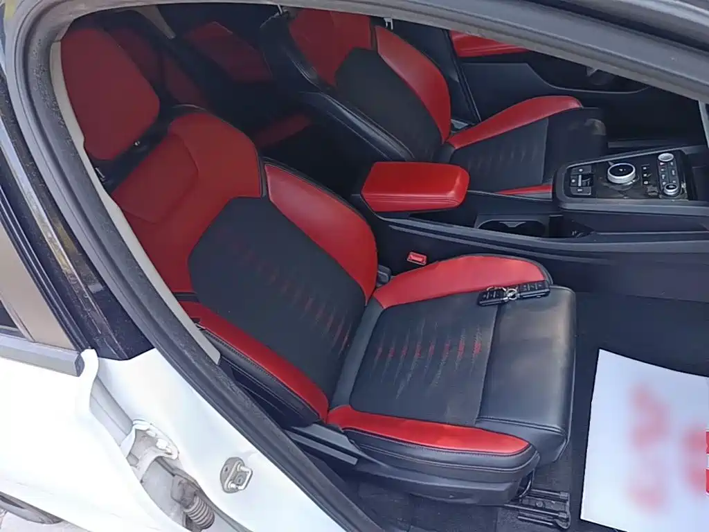 BYD e2 — миниатюра 25