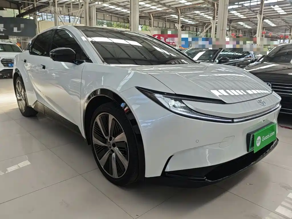 Toyota bZ5 — миниатюра 4