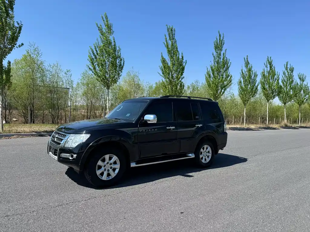 Mitsubishi Pajero (Import) 3.0L Auto Premium Edition China V, фото 2
