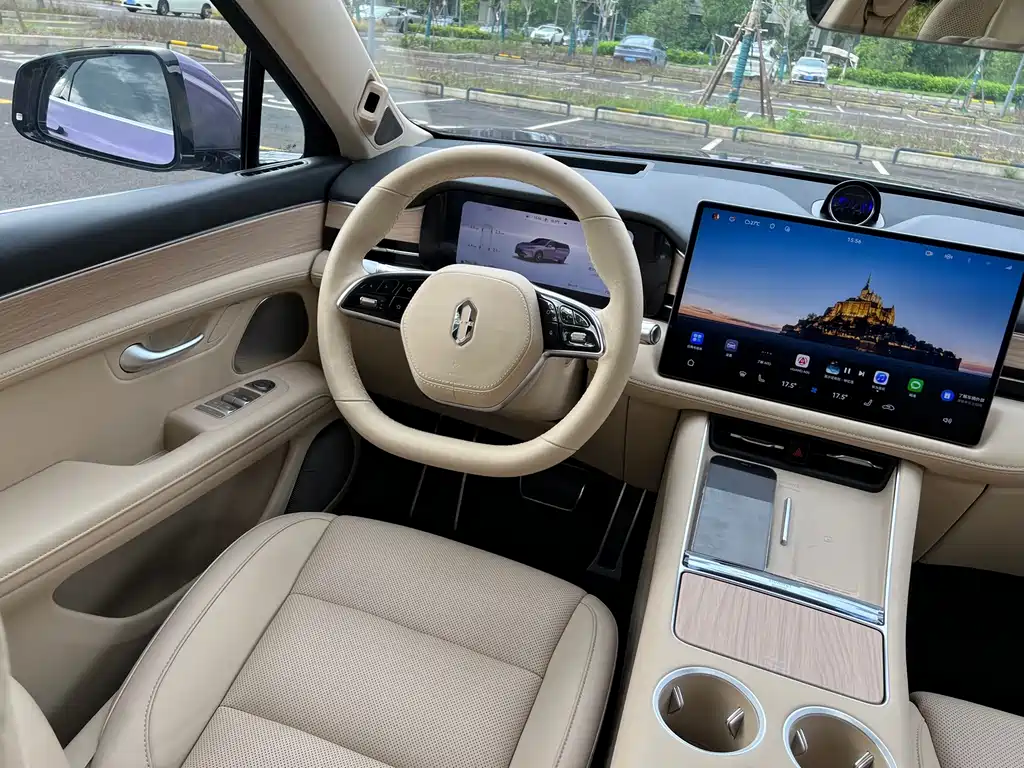 AITO AITO M5 — миниатюра 10