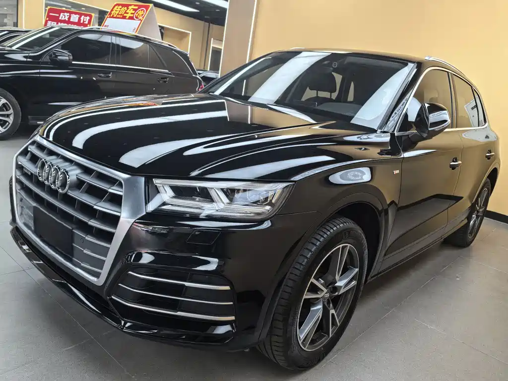 Купить Audi Q7