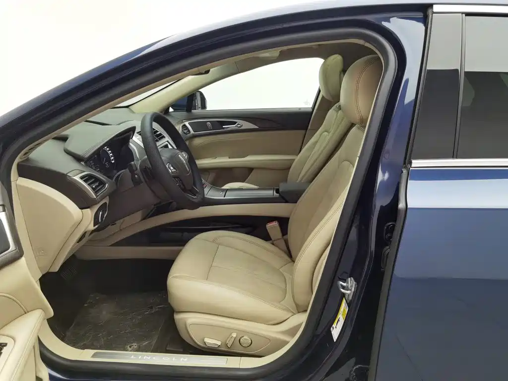 Lincoln MKZ — миниатюра 10