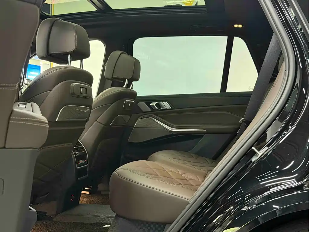 BMW X5 — миниатюра 9