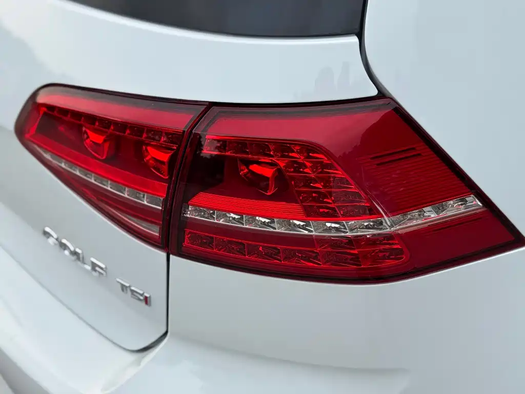 Volkswagen Golf — миниатюра 22