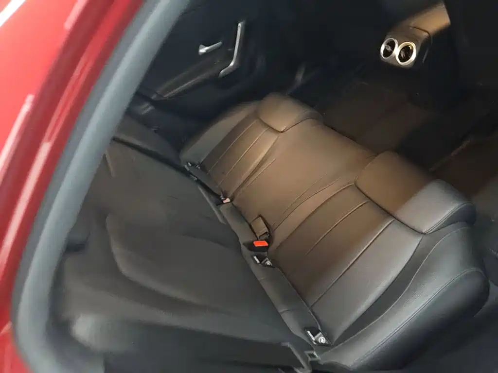 Mercedes-Benz A-Class — миниатюра 17
