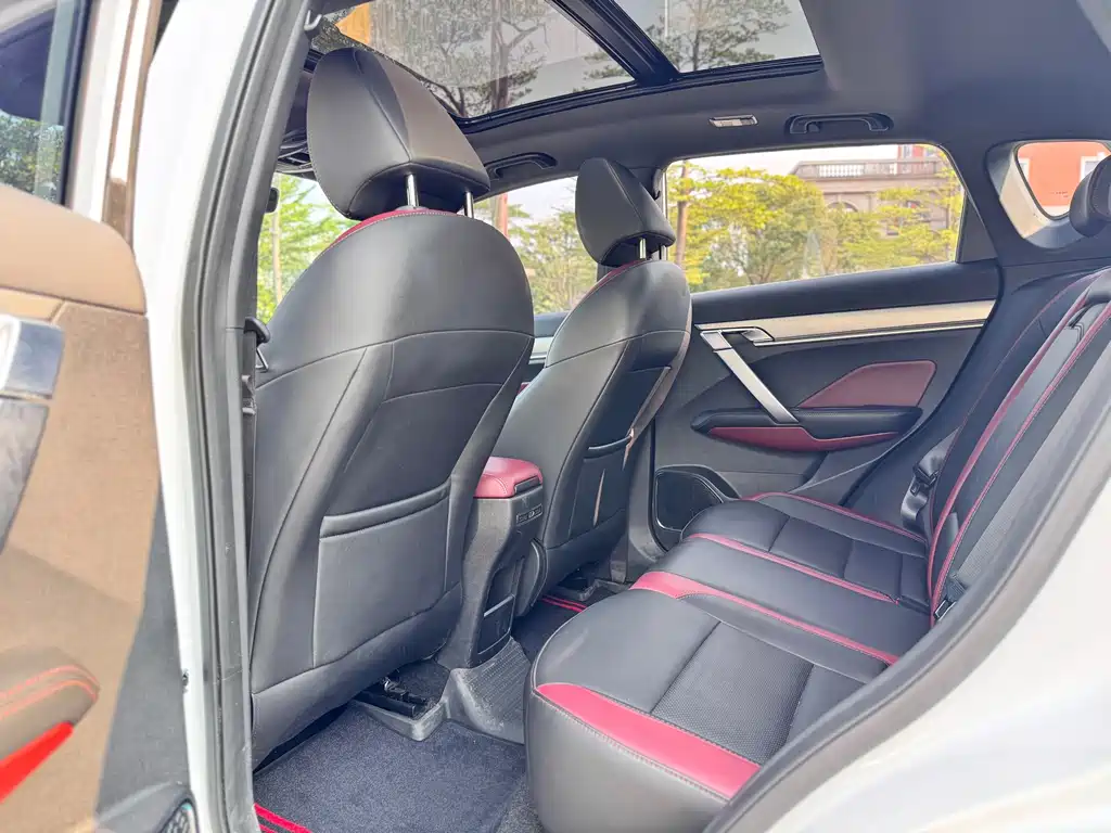 Geely Binyue — миниатюра 16