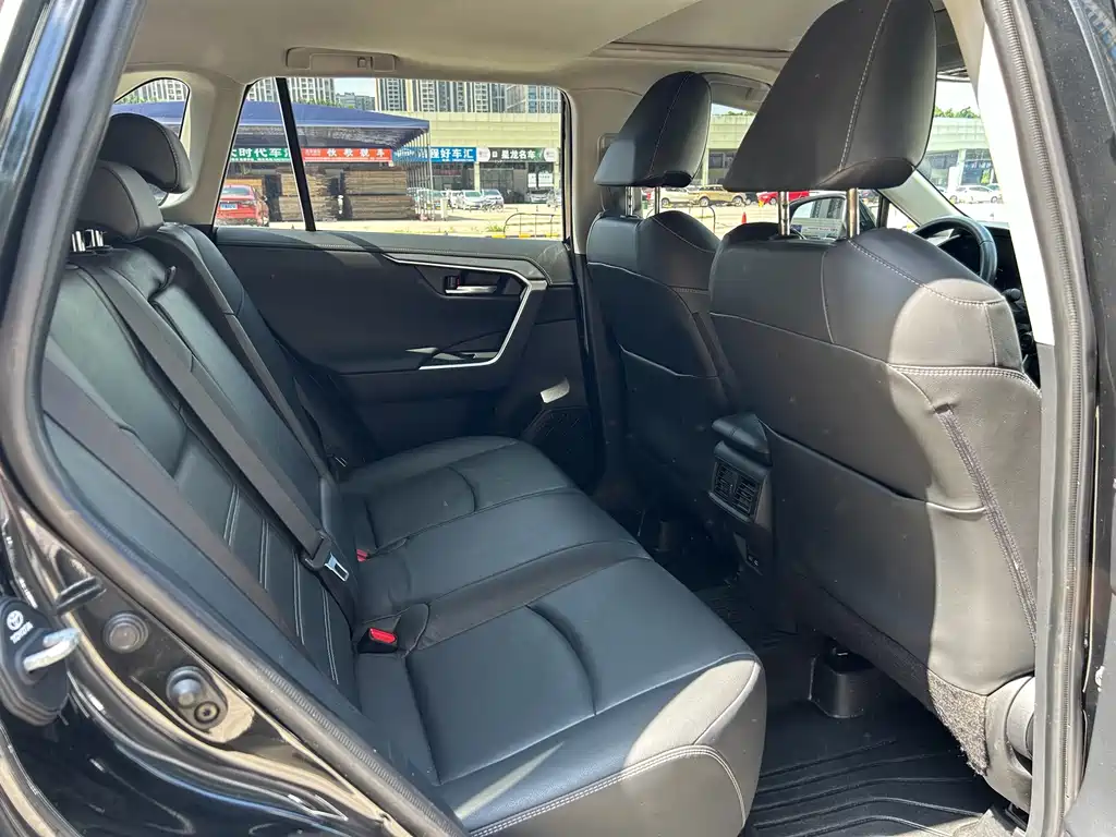 Toyota RAV4 2.0L CVT 2WD Elegant Edition, фото 11