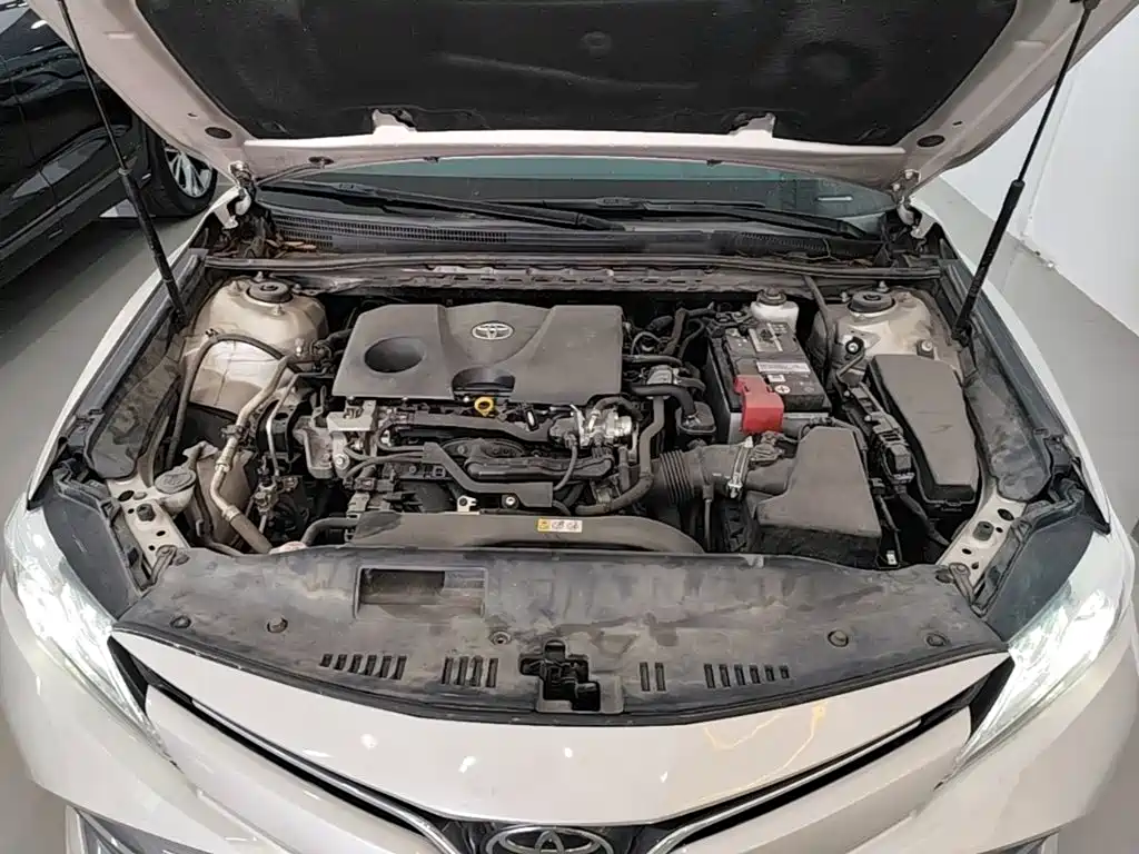 Toyota Camry — миниатюра 20