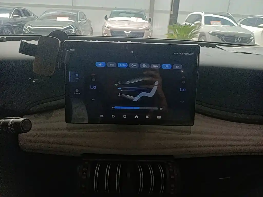 BYD Yuan Plus — миниатюра 13