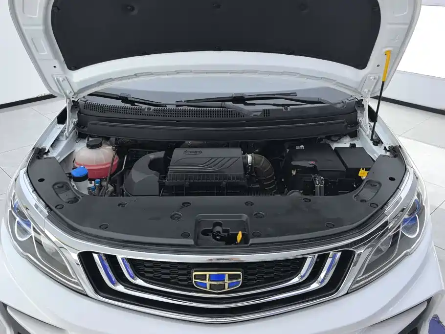 Geely Vision X3 — миниатюра 10