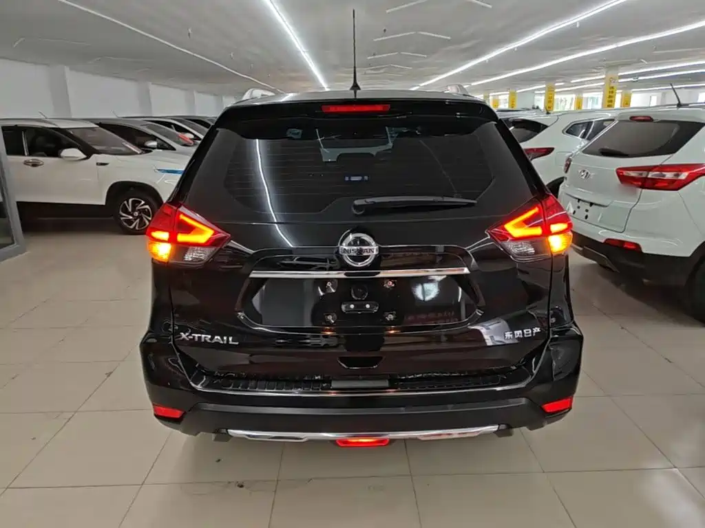 Nissan X-Trail — миниатюра 6
