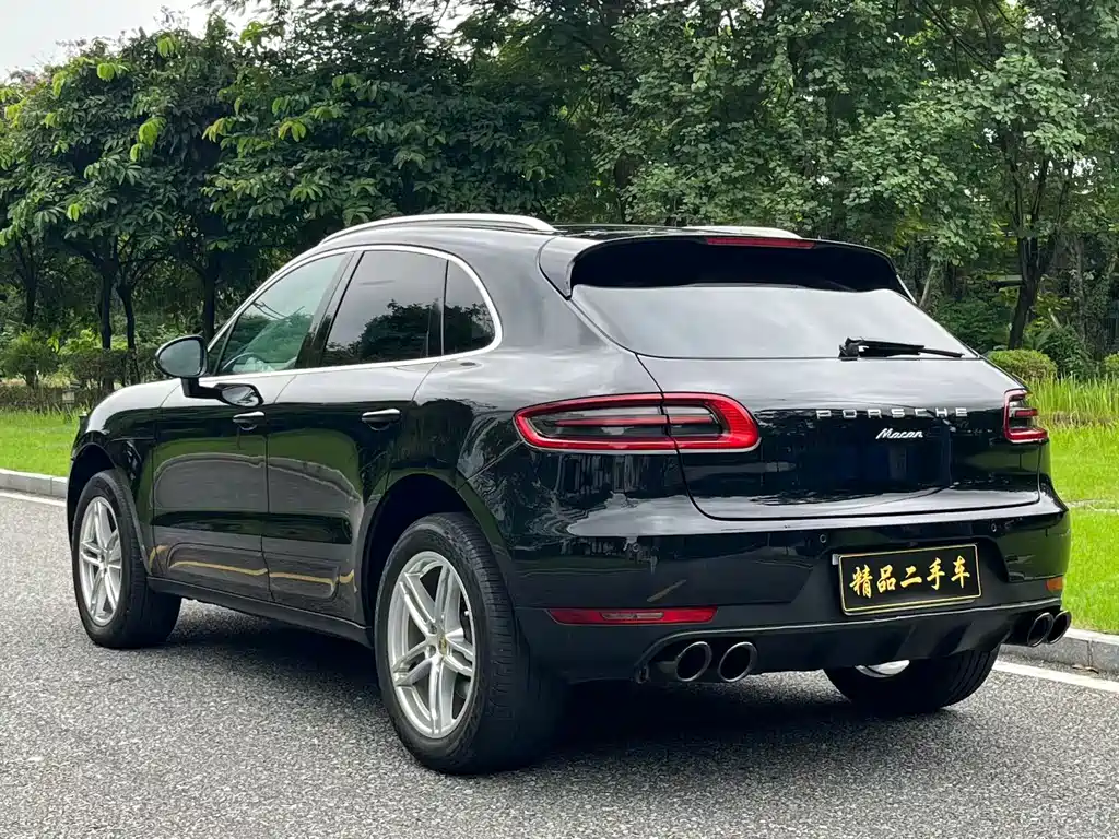 Porsche Macan — миниатюра 12