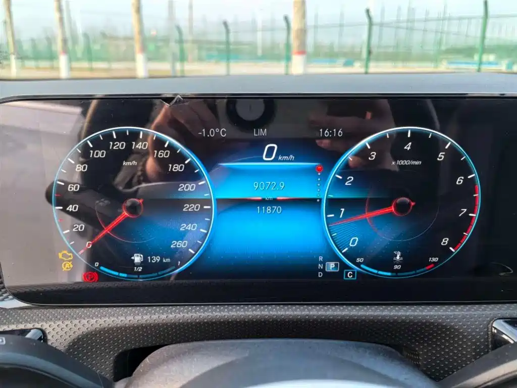 MERCEDES-BENZ A CLASS